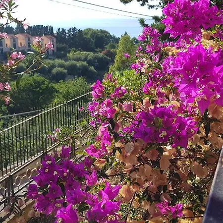 Rosetta Villa Cefalú